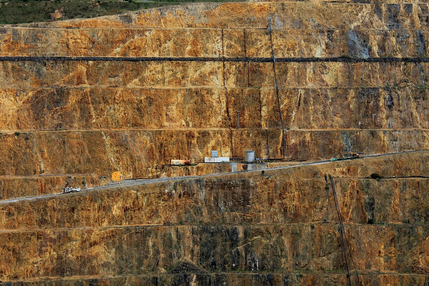 Approval of the New Mining Law